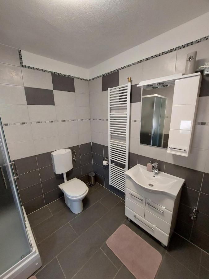 Studio Apartman Marta コレニツァ エクステリア 写真